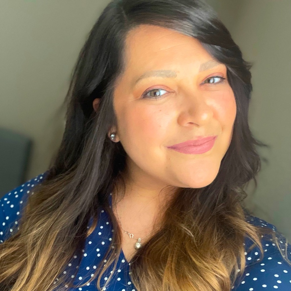 Meet your Posher, Nina